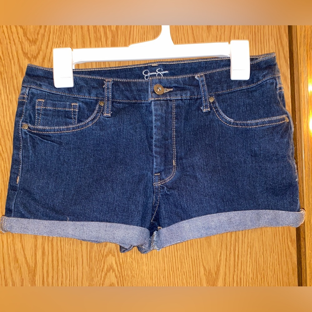 Jessica Simpson. Size 6/28 shorts.